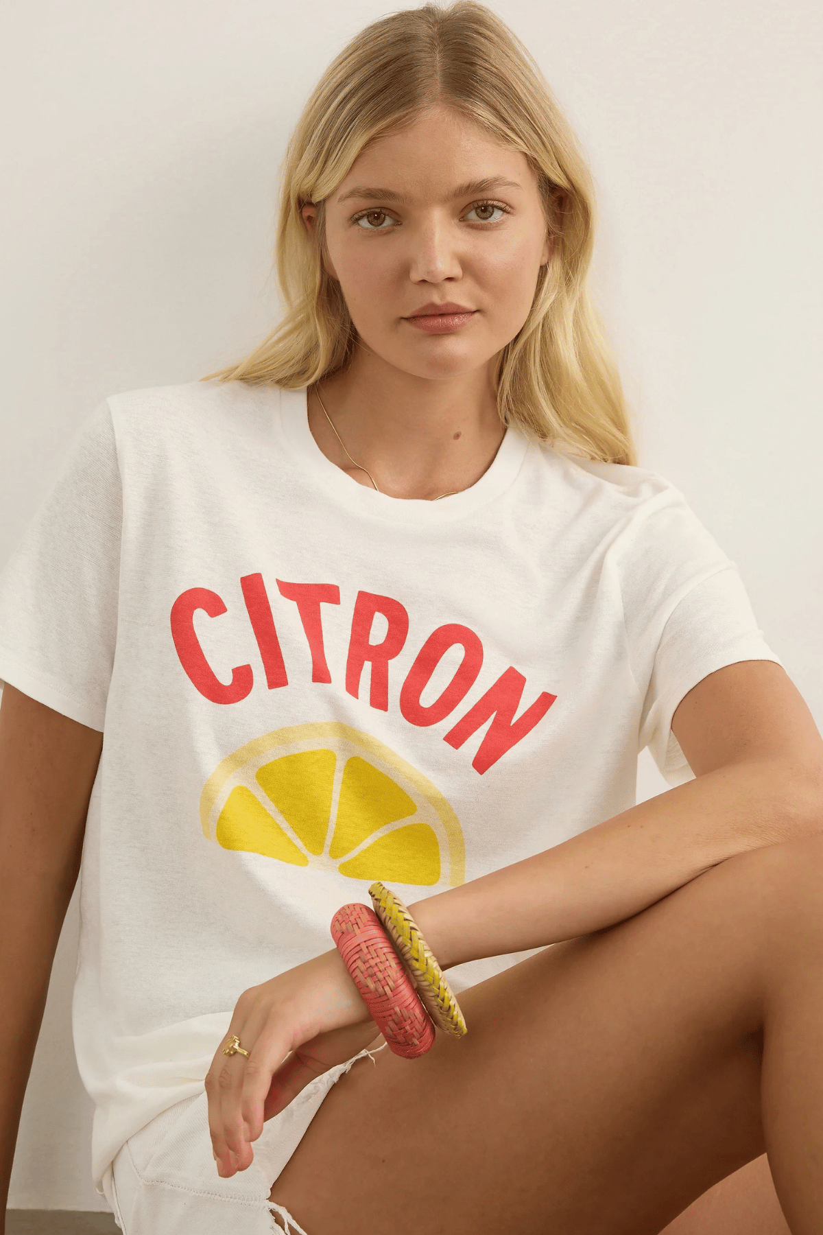 T-Shirts & Sweaters