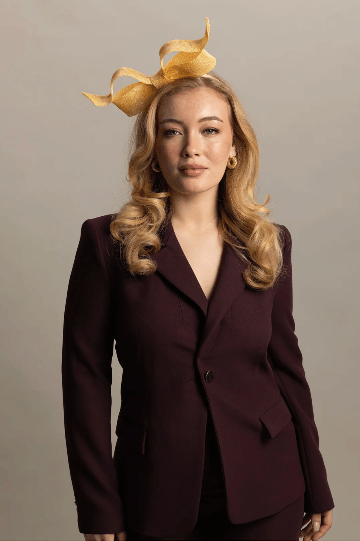 Sutton Fascinator in Butter Yellow