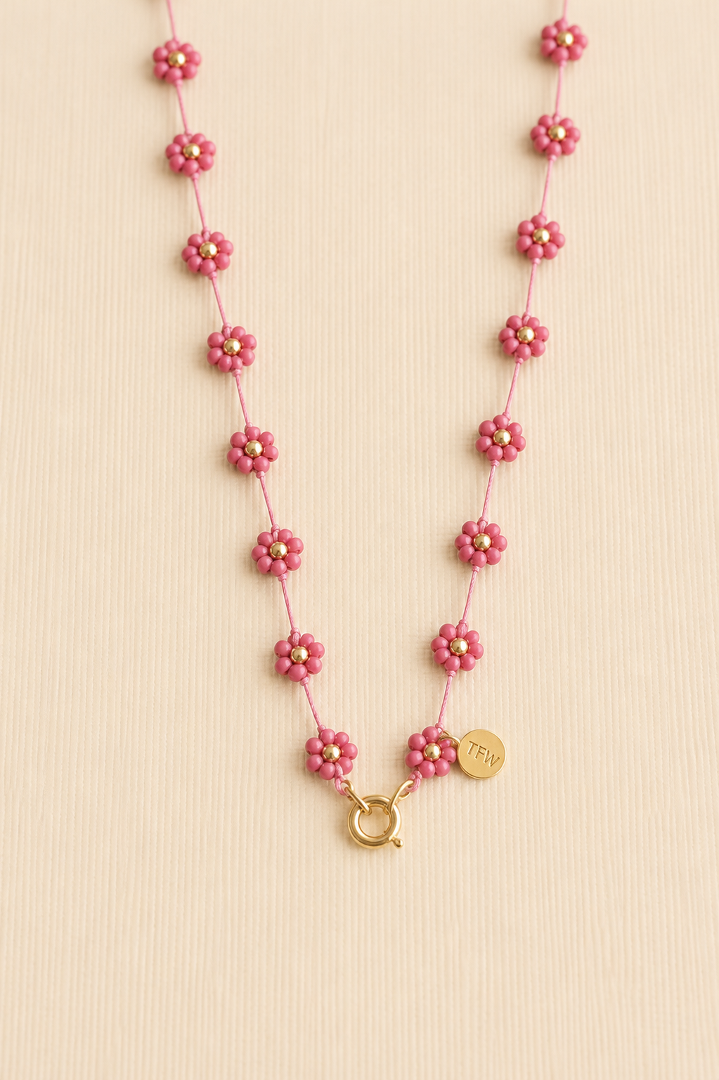 Daisy Flower Necklace Cerise