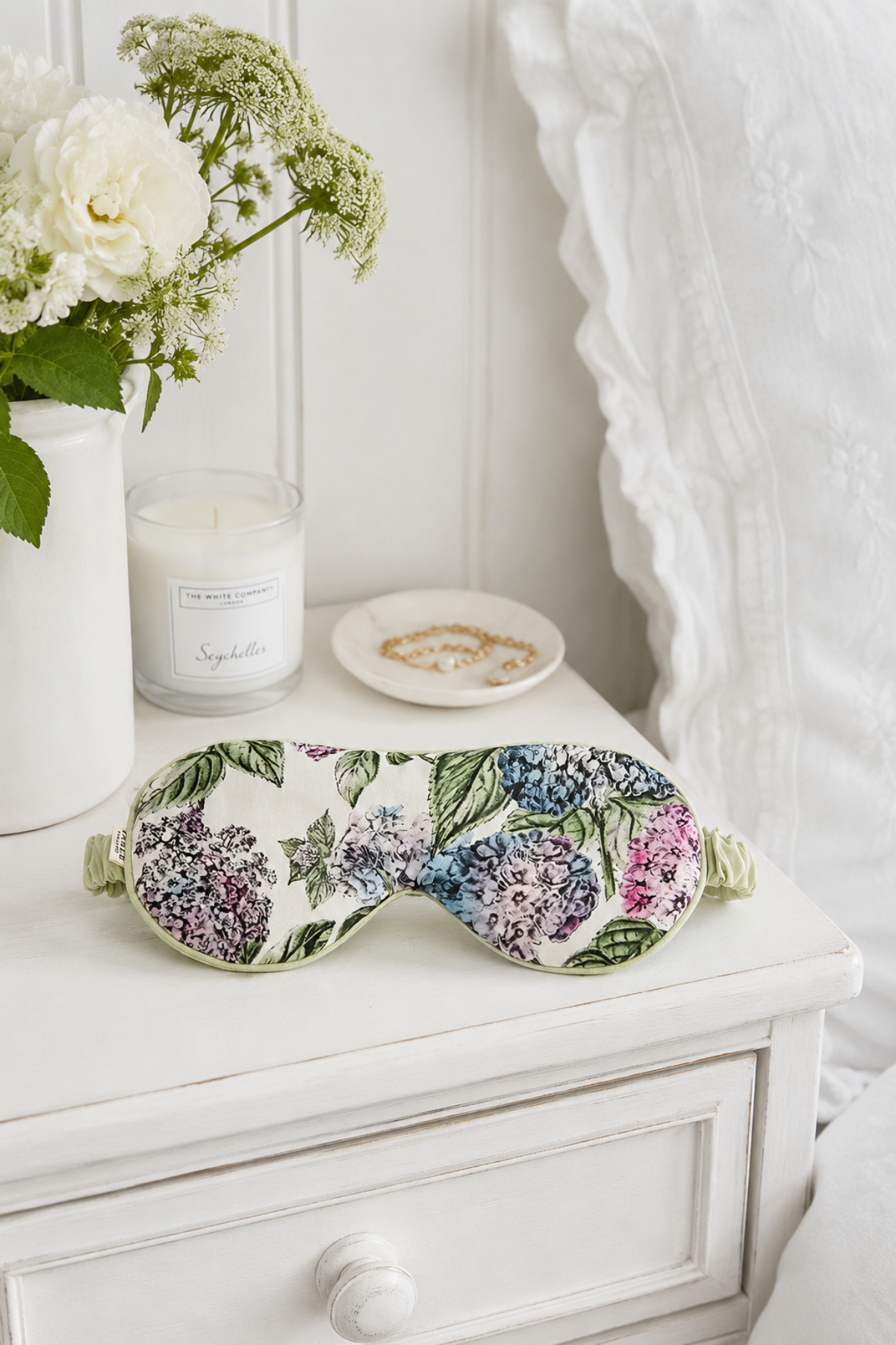 Hydrangea Ivory Sleep Mask