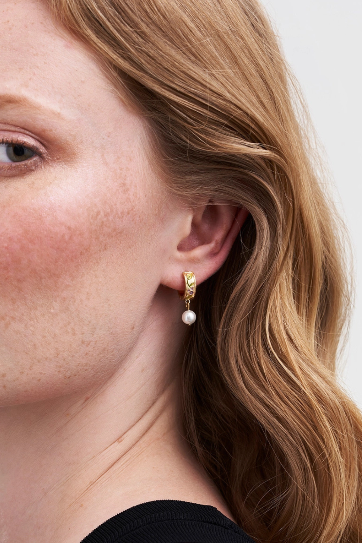 Blackberry Bramble Pearl Drop Gold Earrings