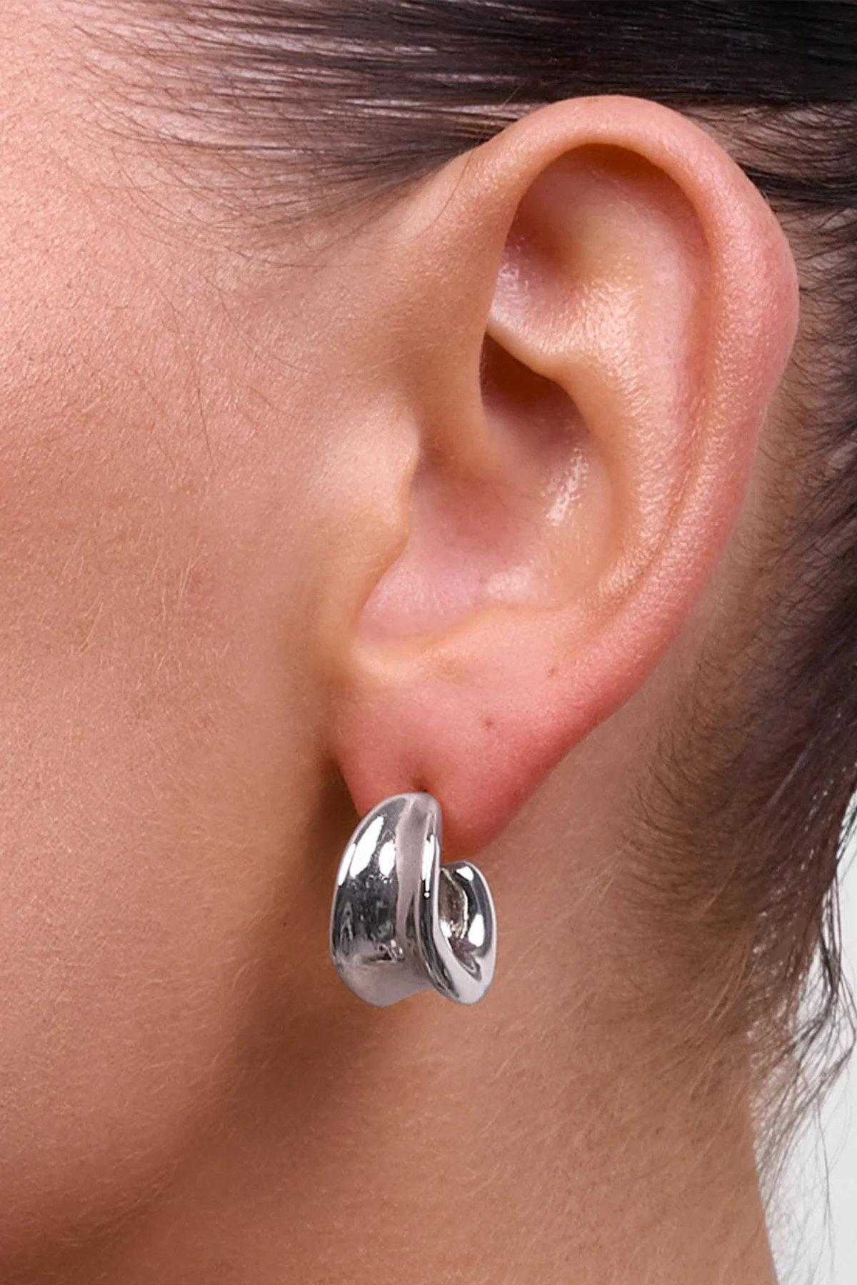 Uma Silver Earring