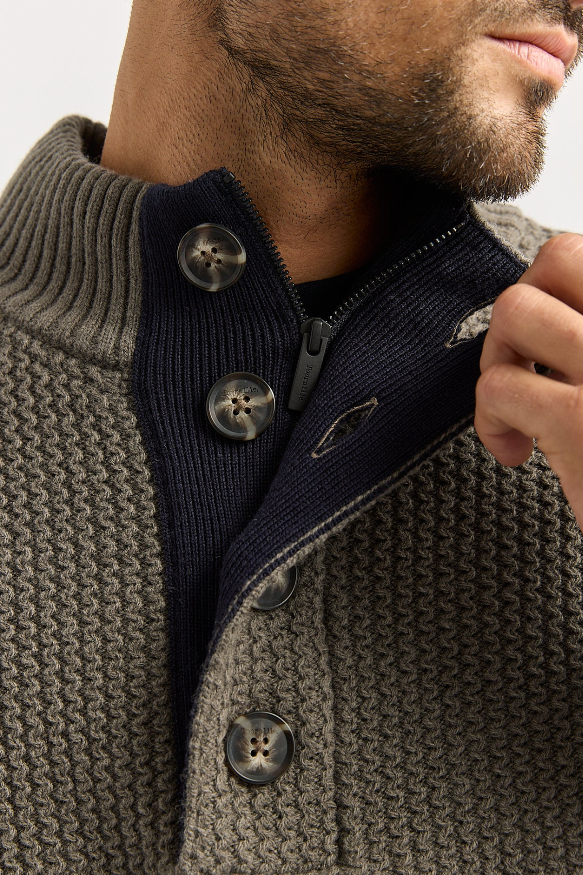 Button Tab Knit Falcon