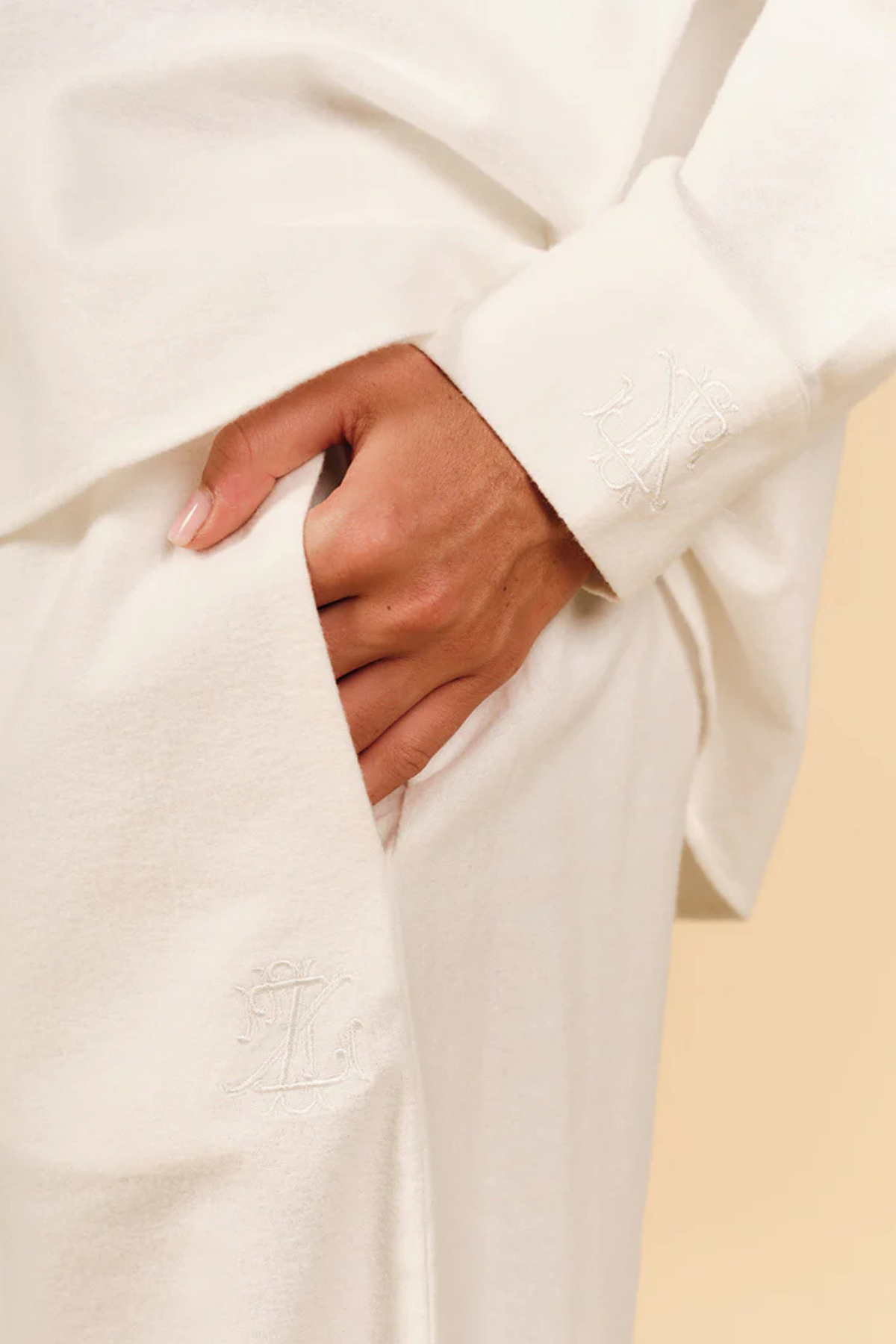 Insignia Flannel Long Sleeve Pyjama White