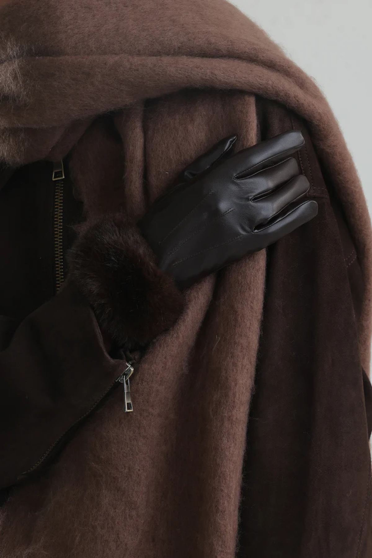Gia Faux Leather Gloves Chocolate