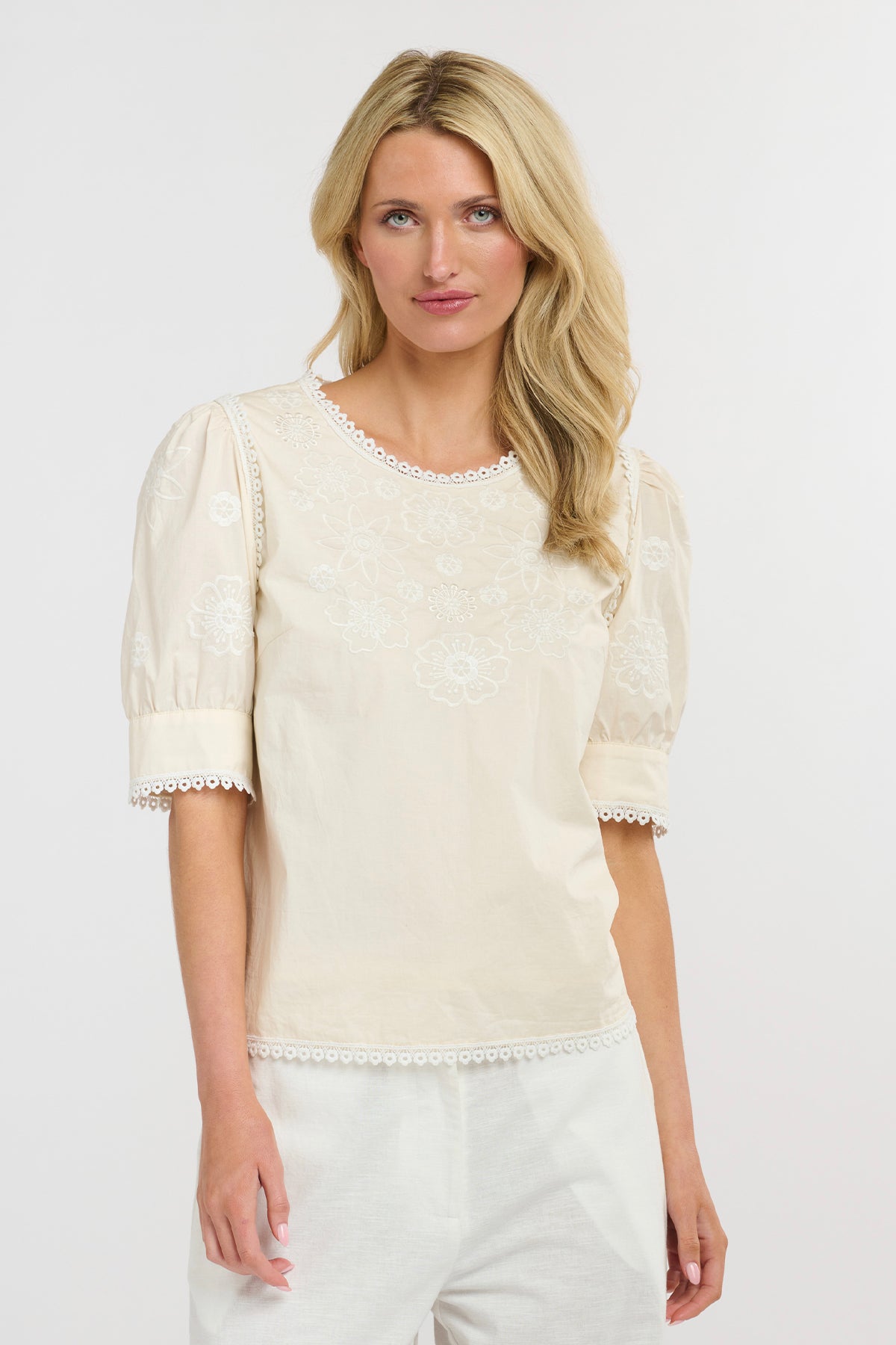 Willow Blouse Almond White