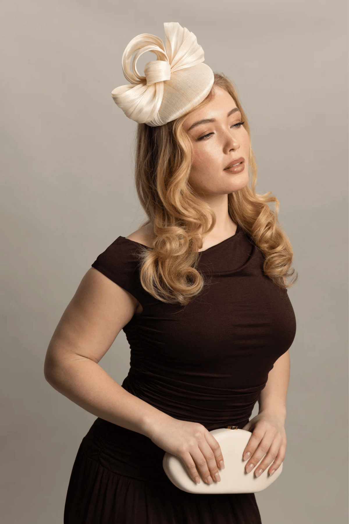 Chantelle Fascinator in Natural Beige