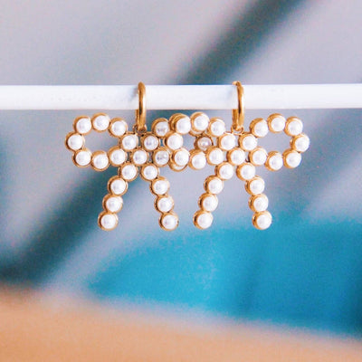 Hoop Earrings with Pearl Bow