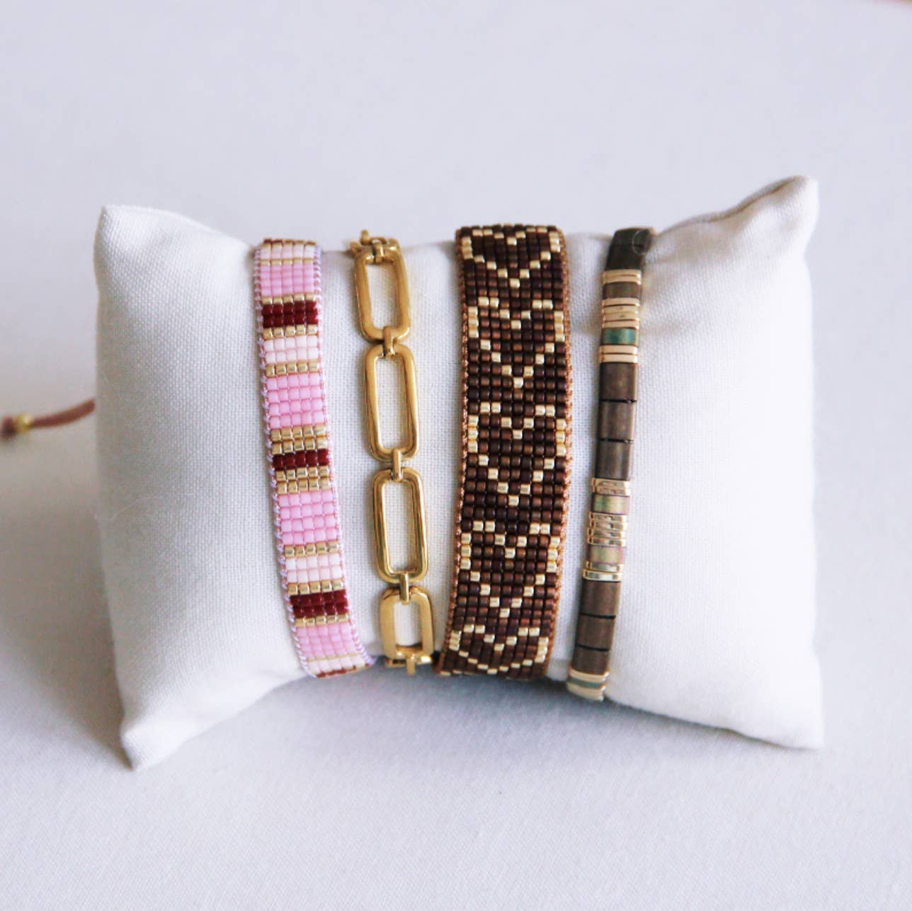 Heart Woven Bracelet Chocolate Gold