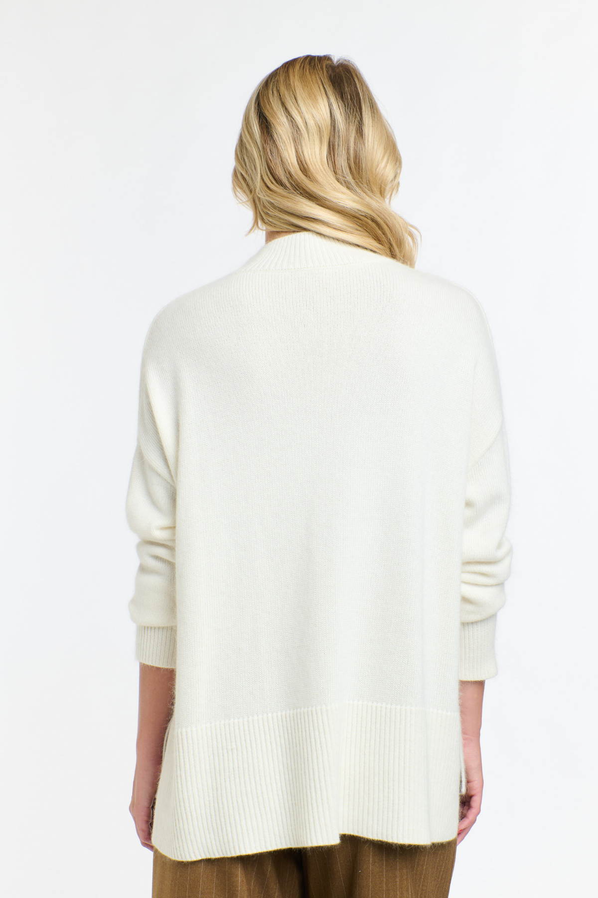 Isla Angora Knit Snow