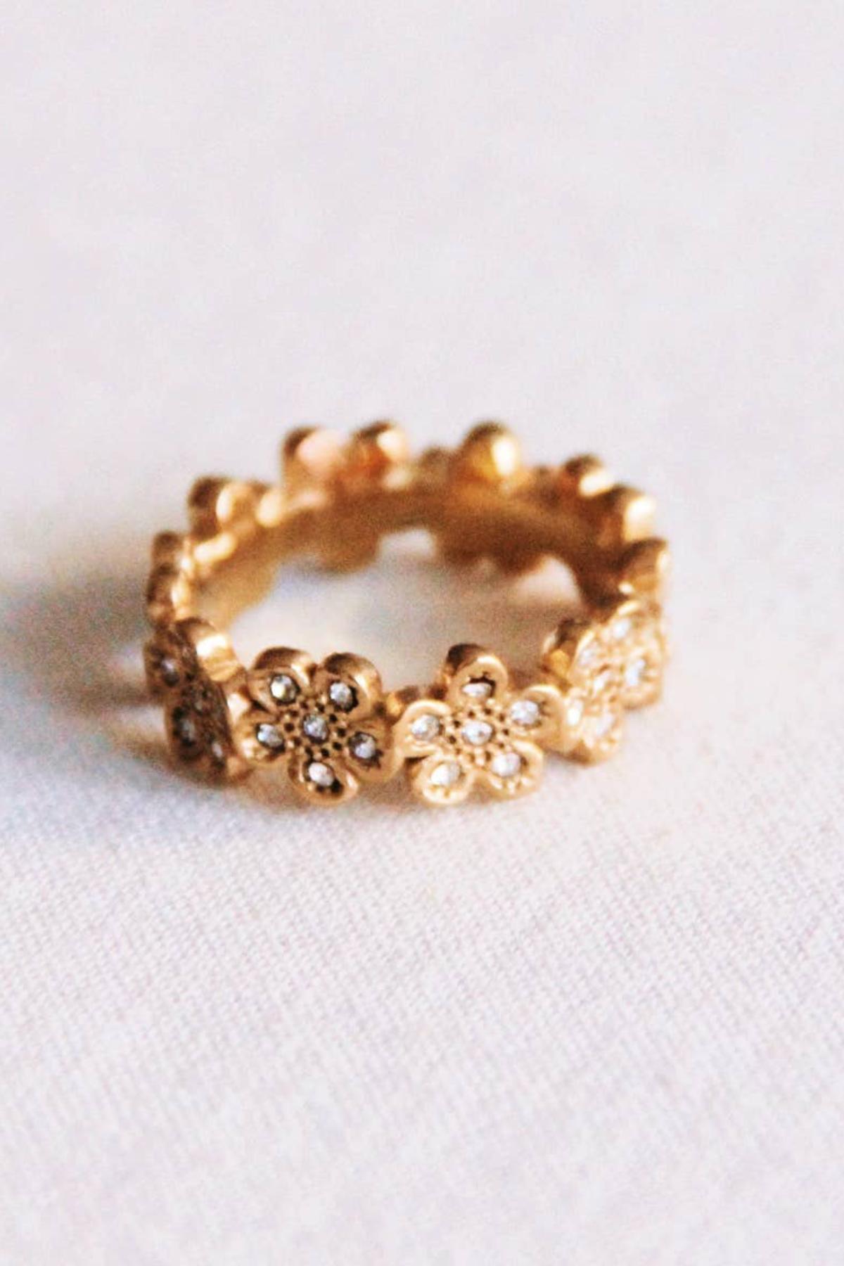 Flower Ring Zirconia Stones