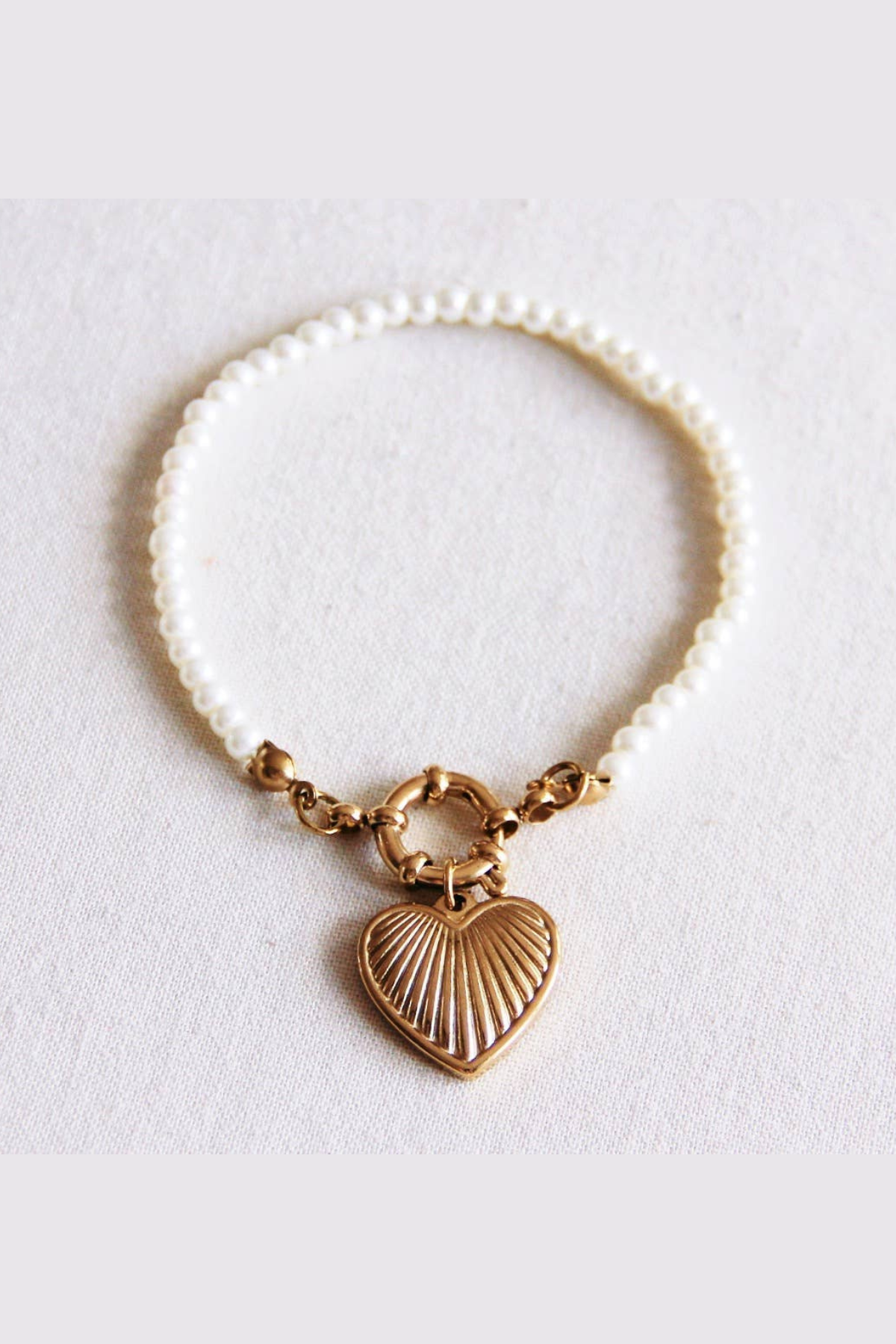 Pearl Heart Clasp Bracelet