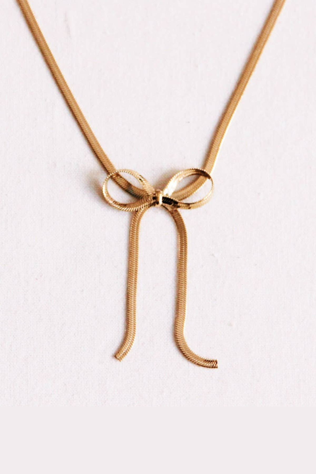 Snake Chain Bow Necklace