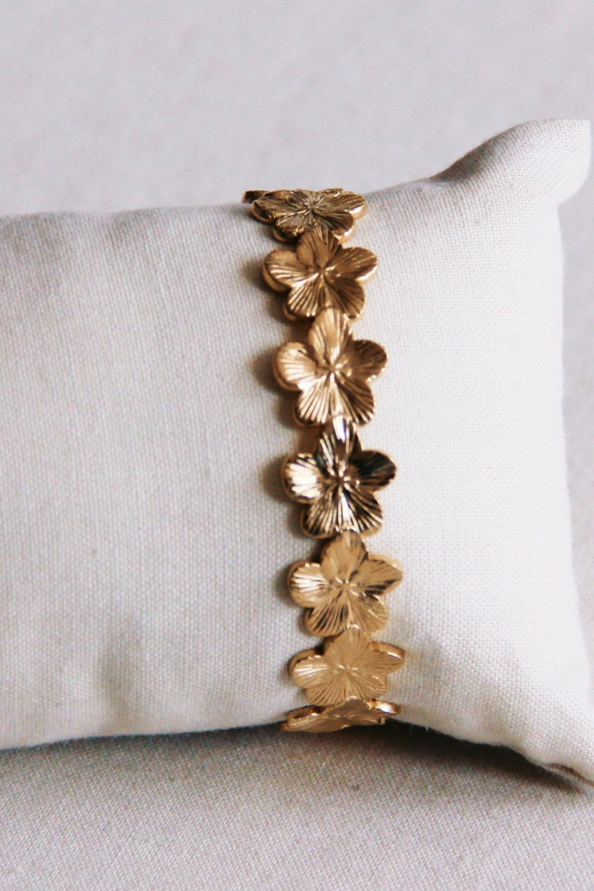Flowers Bangle Gold