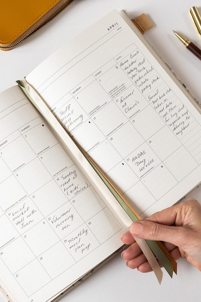 2026 Desktop Linen Bound Planner