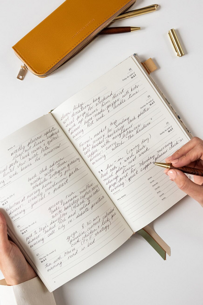 2026 Desktop Linen Bound Planner