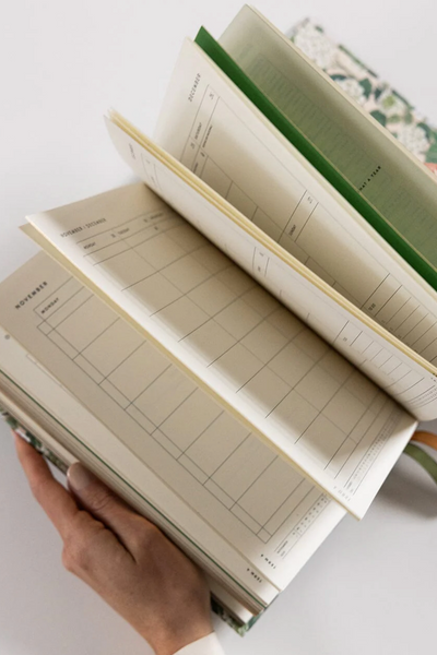 2026 Teachers Desktop Planner Hydrangea