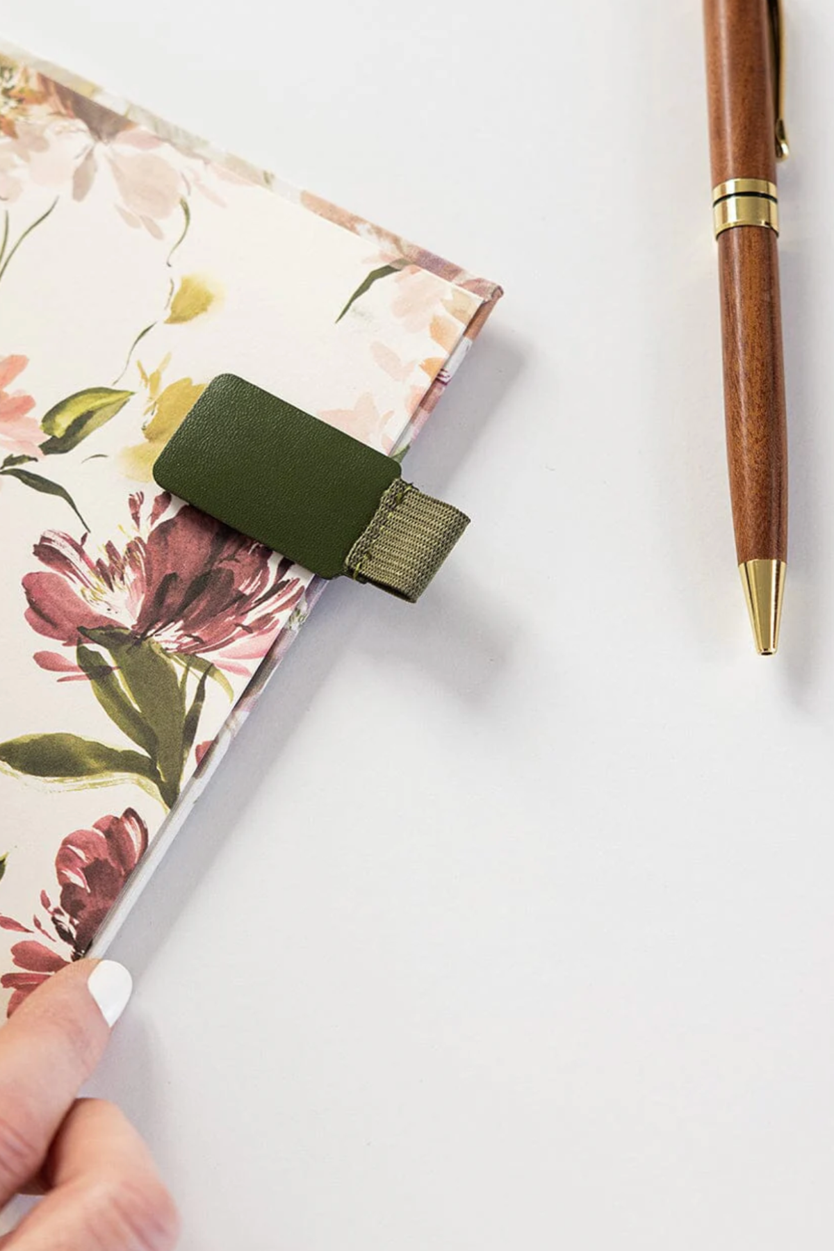 Adhesive Rectangle Pen Loop Olive Green