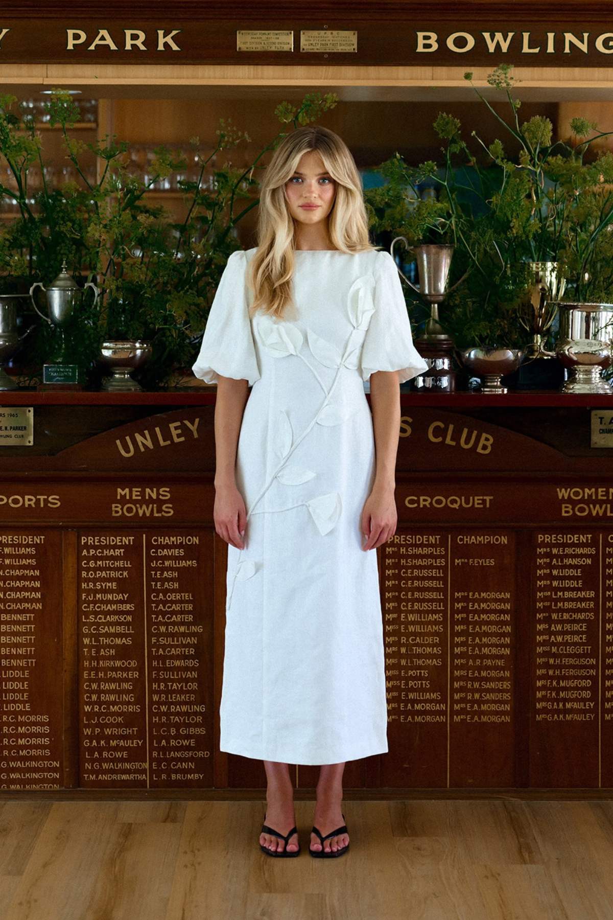 Ladies Singles Ivory Dress