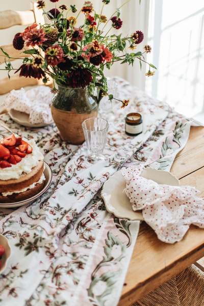 Pavlova Tablecloth