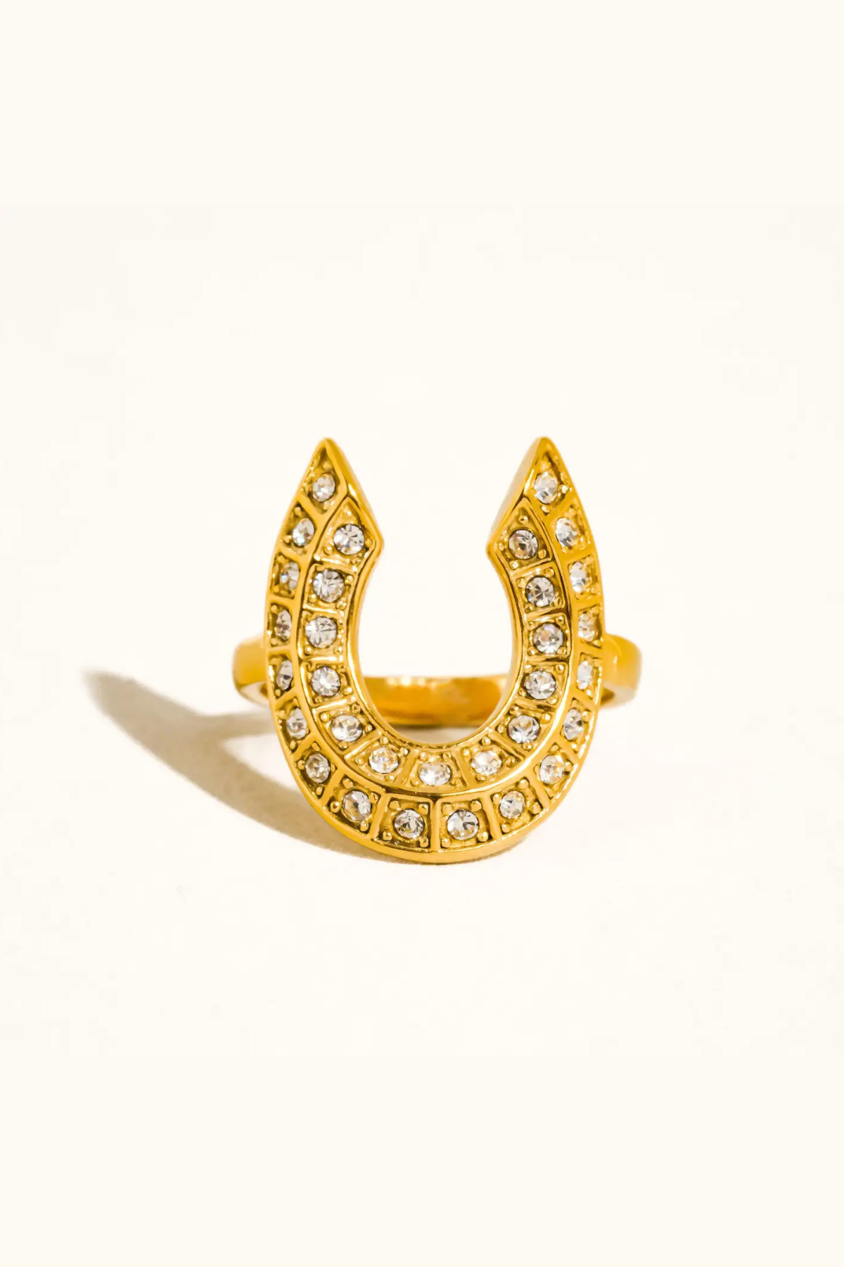 Maevric Horseshoe Ring