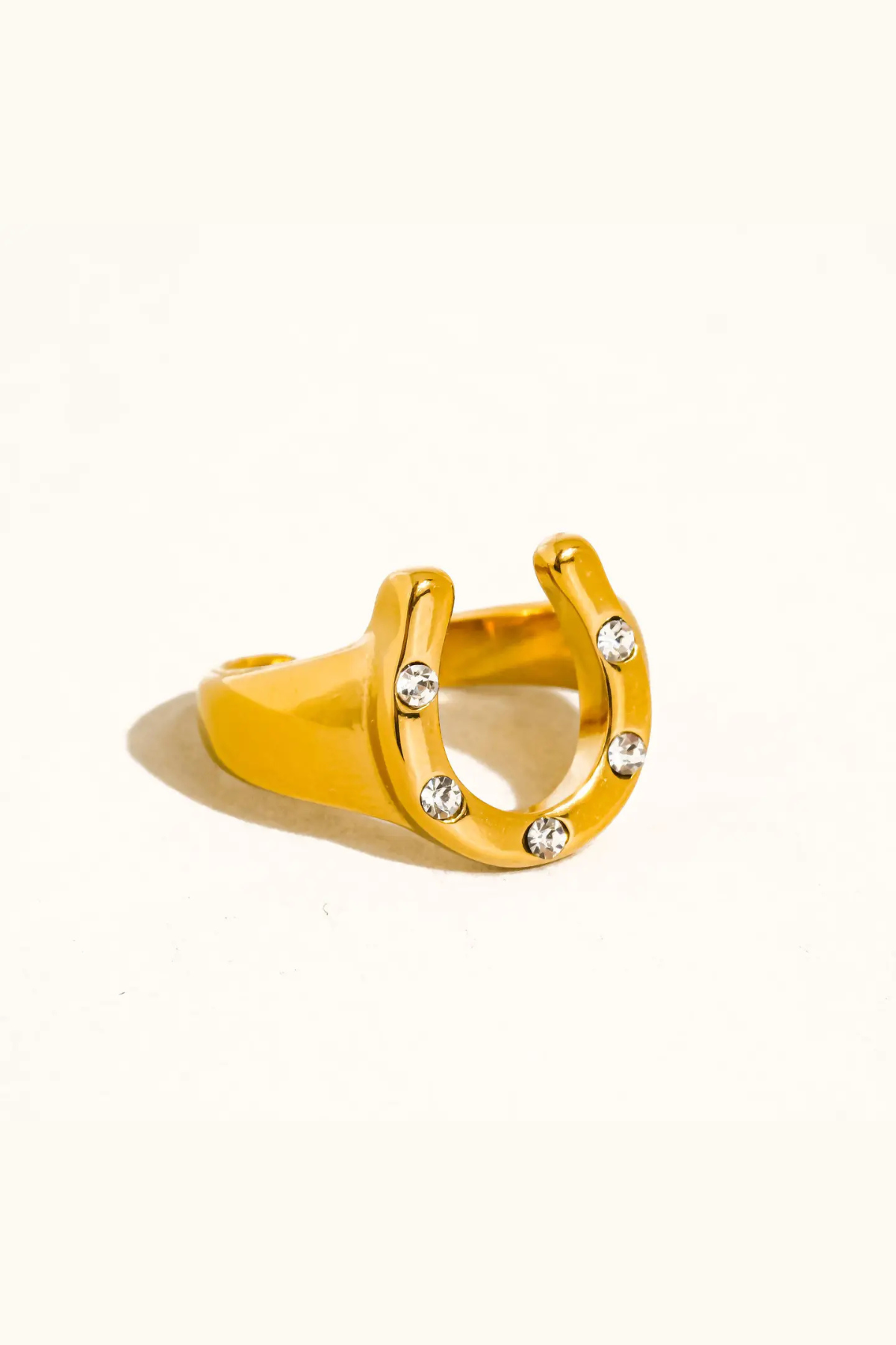 Rovanic Horseshoe Ring