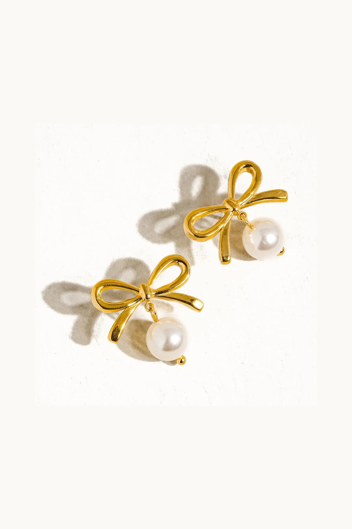 Aleah Bow Pearl Earring
