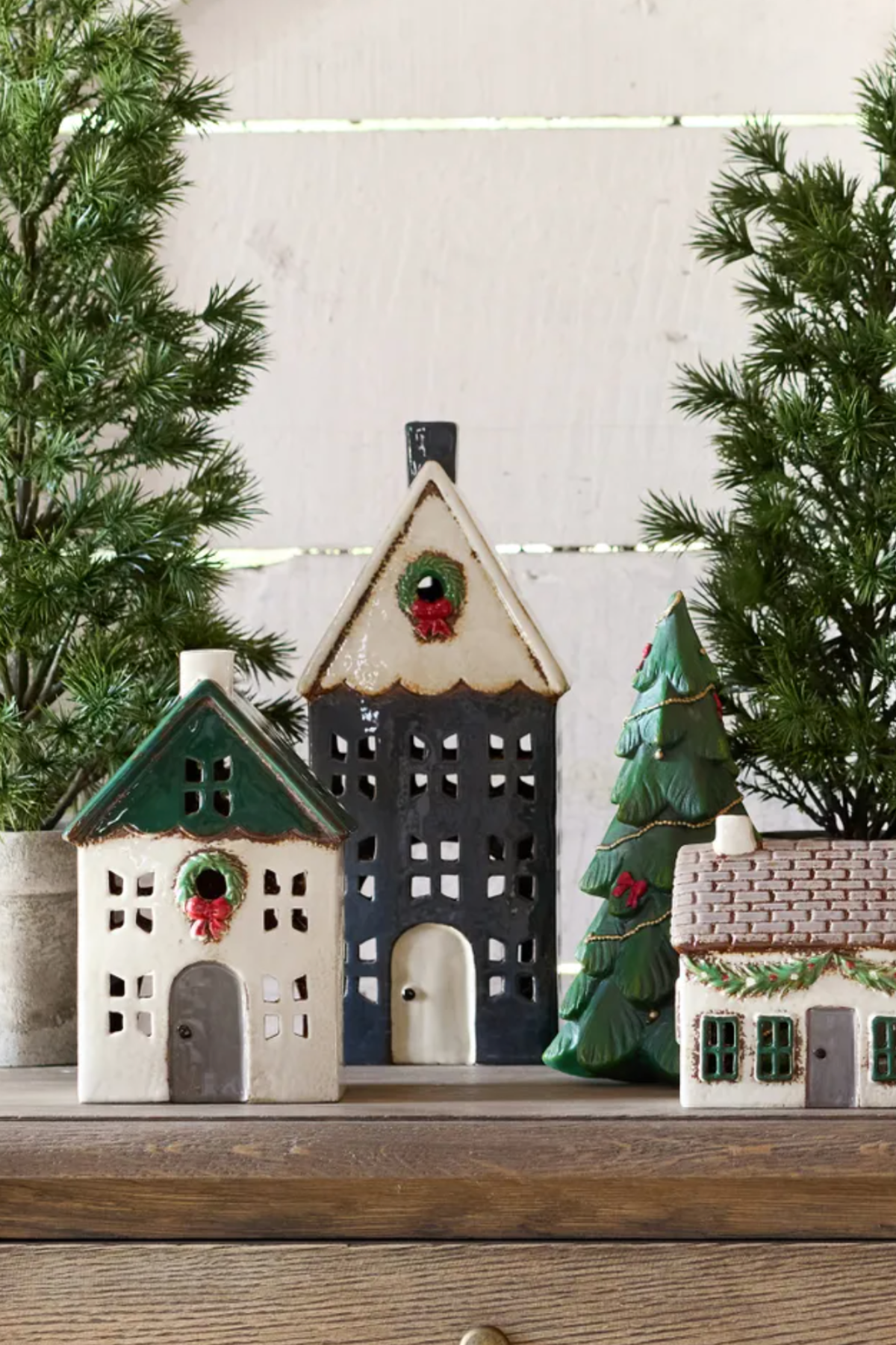 Christmas Tea Light House Blue Wreath Large