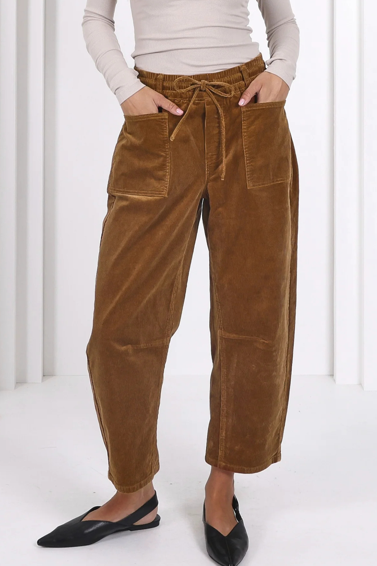 Leo Barrel Cord Jean Camel
