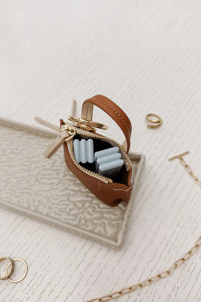 Gina Bag Charm Tan