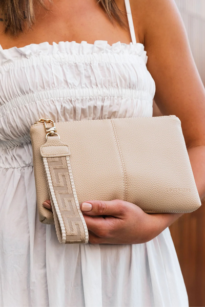 Mimi Clutch Biscotti