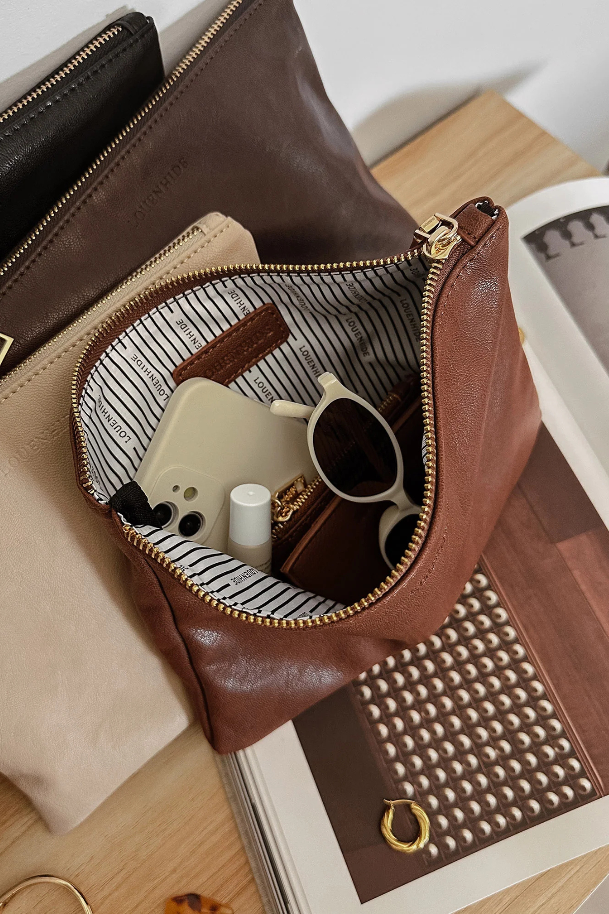 Louie Pouch  Saddle Malt