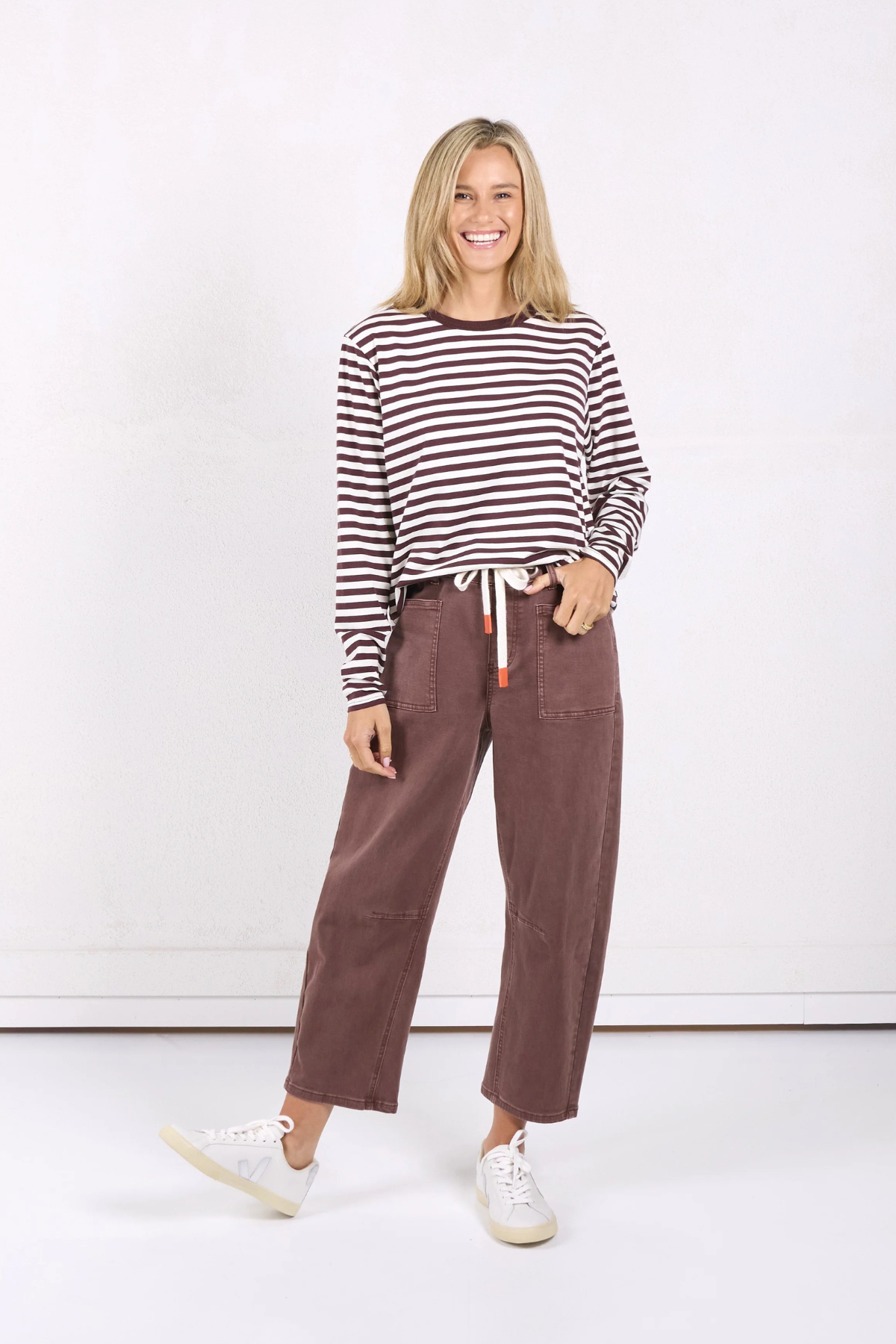 Carter Barrel Jean Chocolate