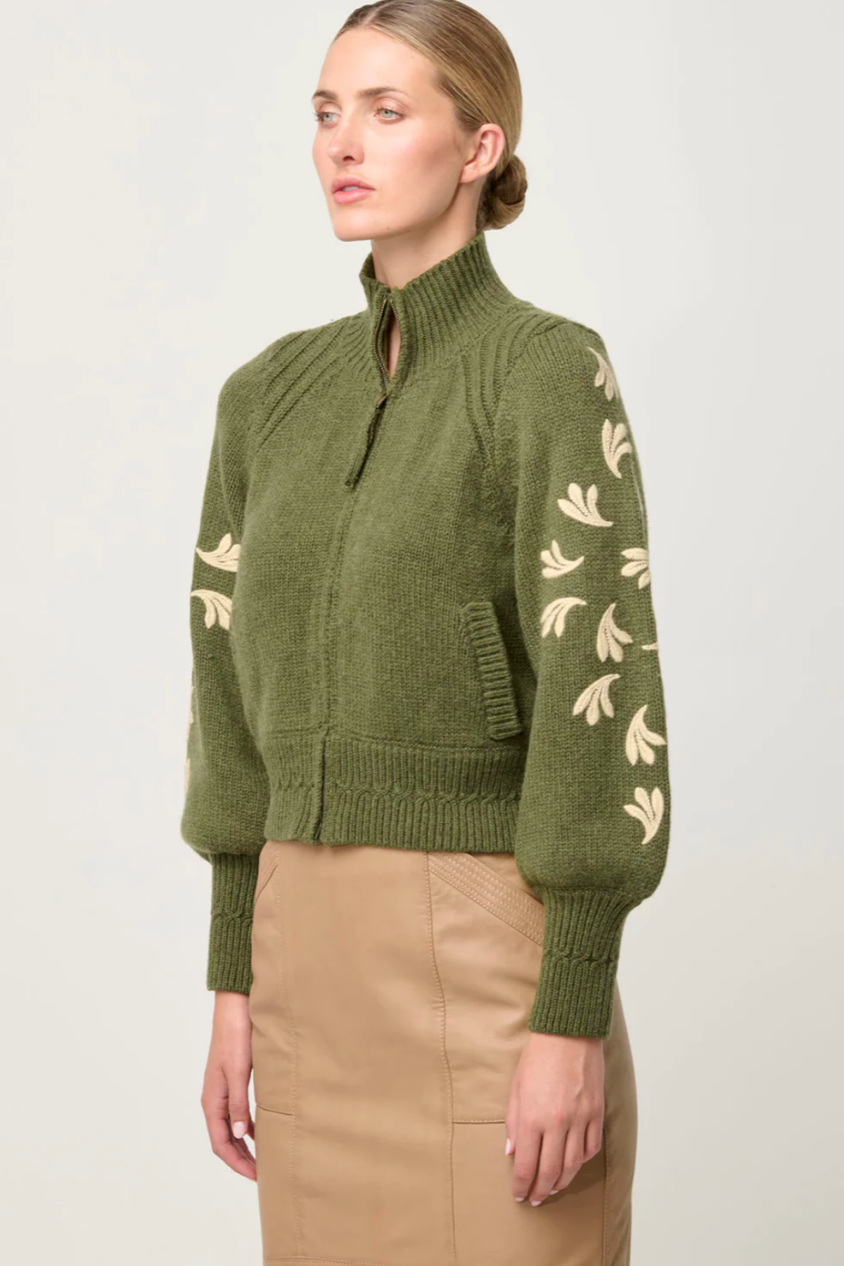 Carmela Embroidered Bomber Oliva