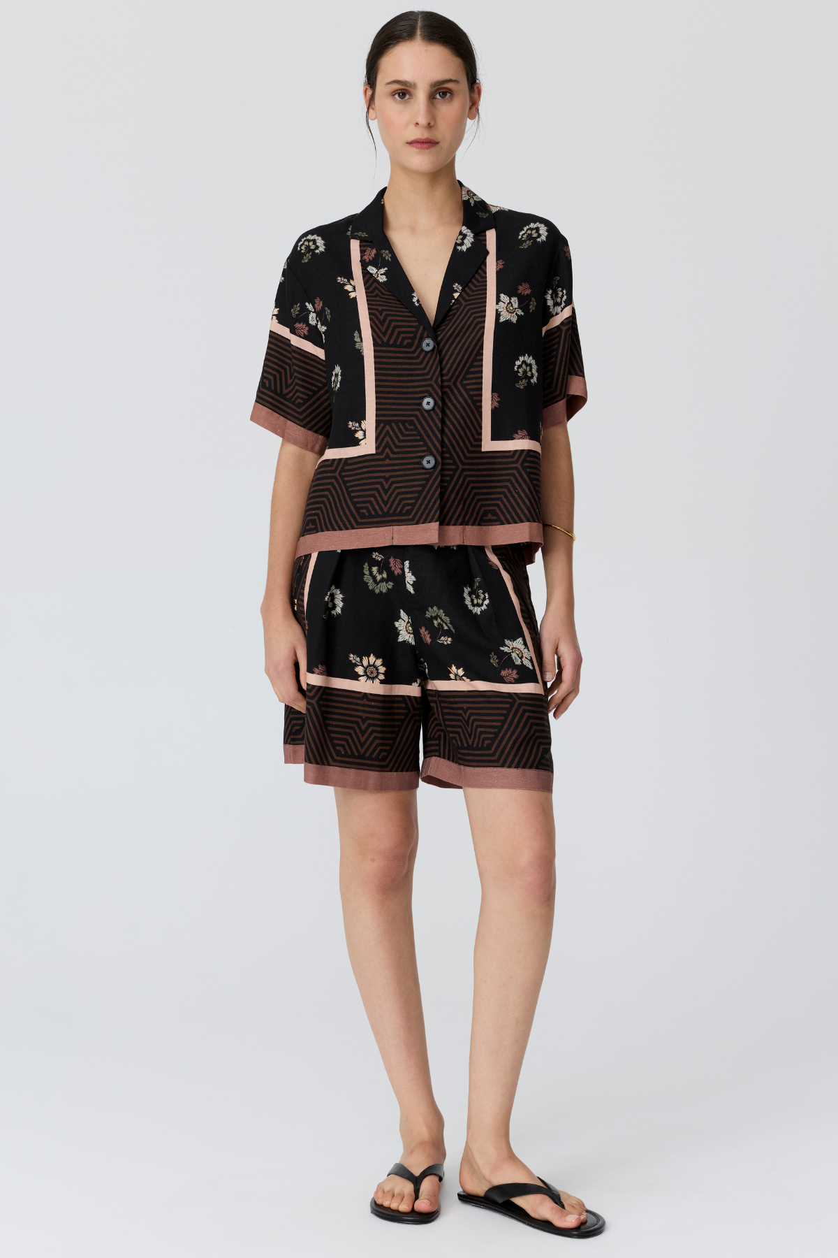Trellis Short