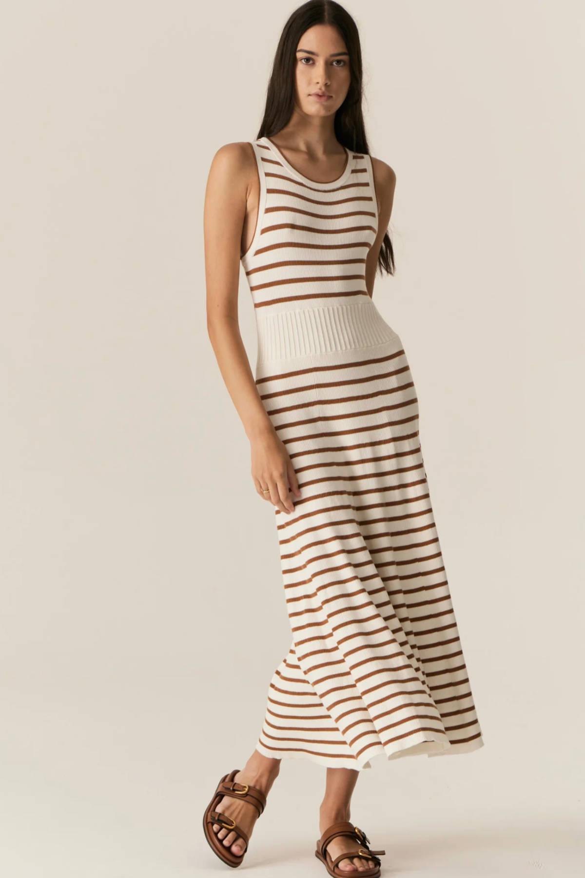 Luca Dress White Camel
