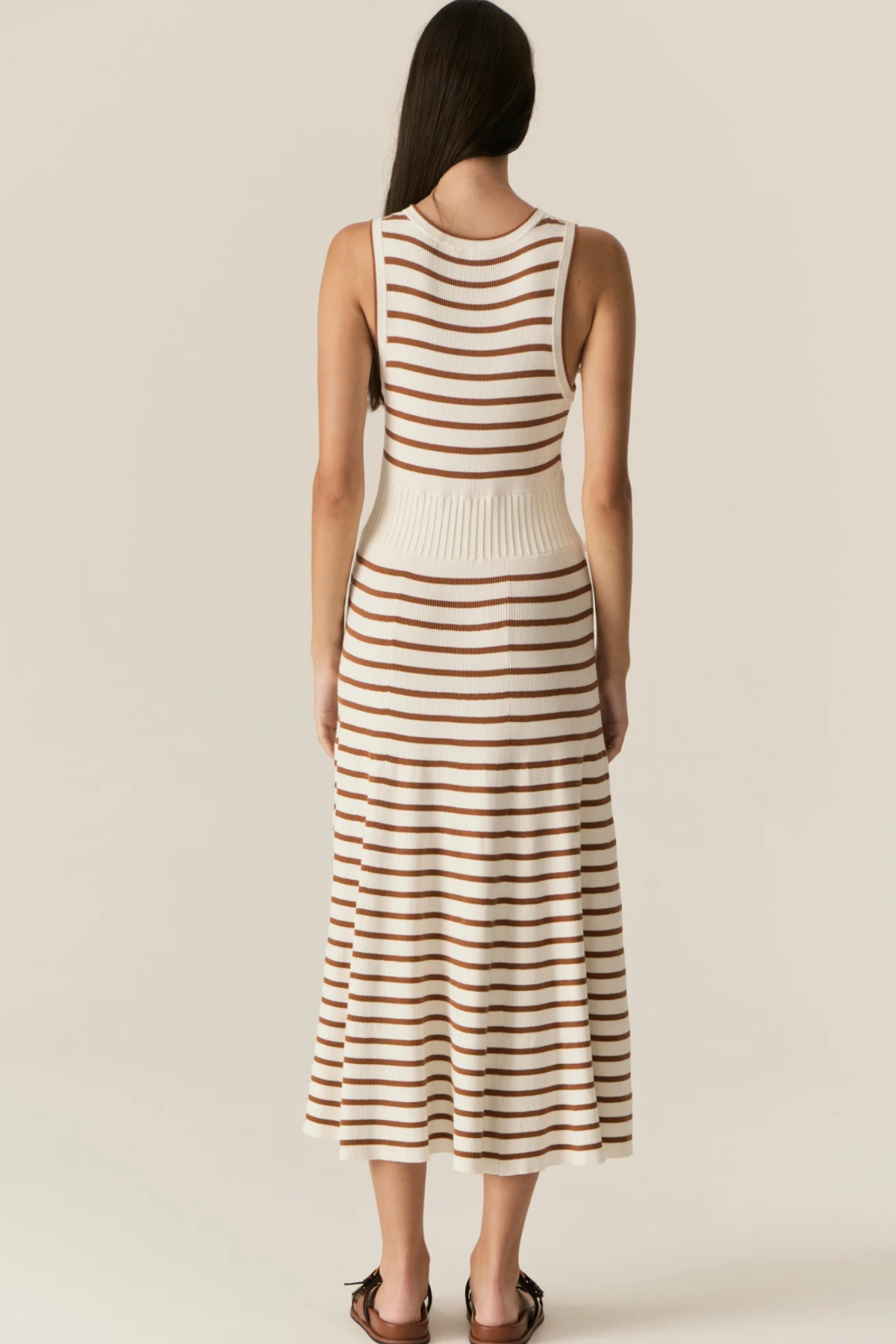 Luca Dress White Camel