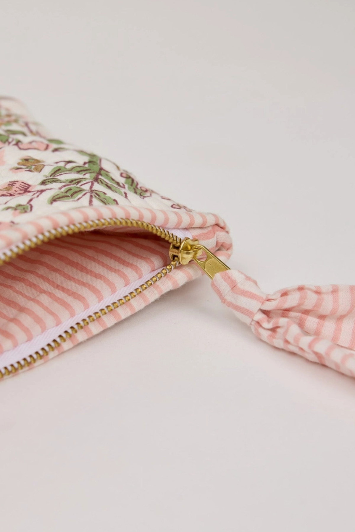 Organic Cotton Pouch Floral Blush Medium