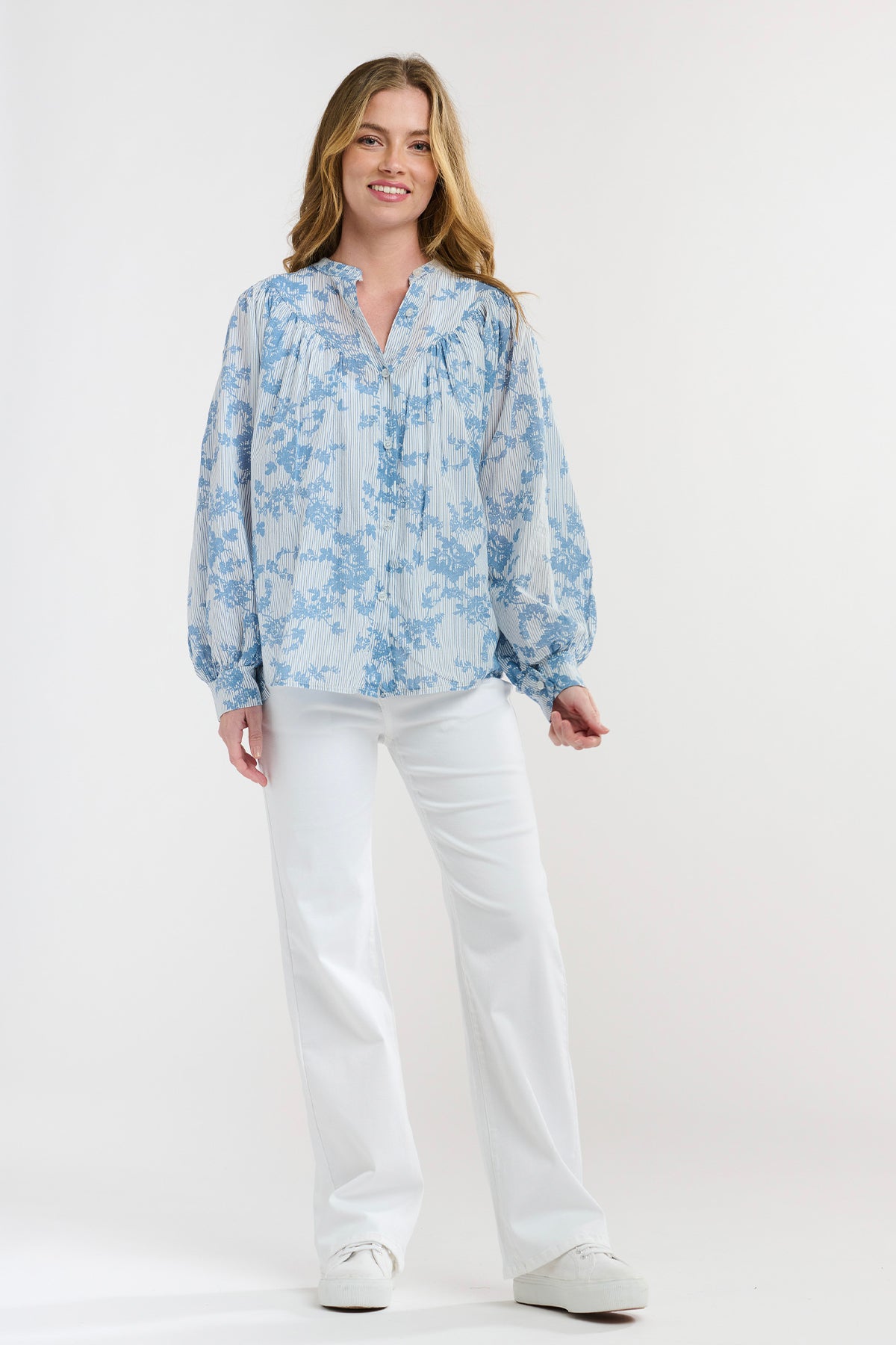 Sybil Blouse Light Blue Flowers