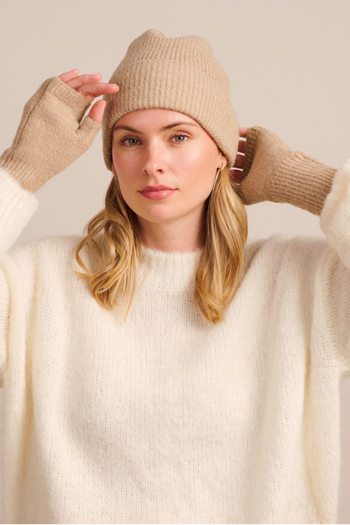 Latte Recycled Cable Knit Fingerless Gloves