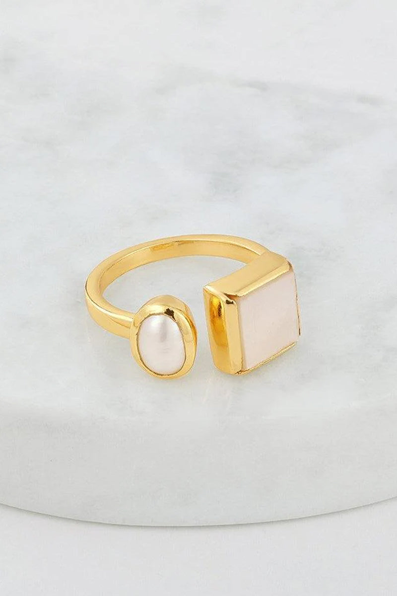 Hariette Pearl Ring