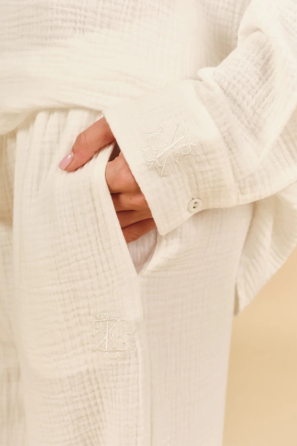 Insignia Cheesecloth Long Sleeve Pyjama White
