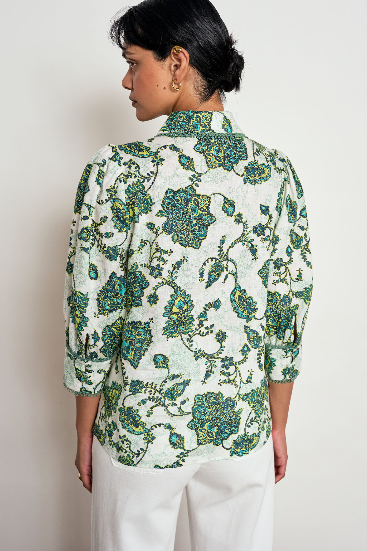 Serenade Top Garden Paisley
