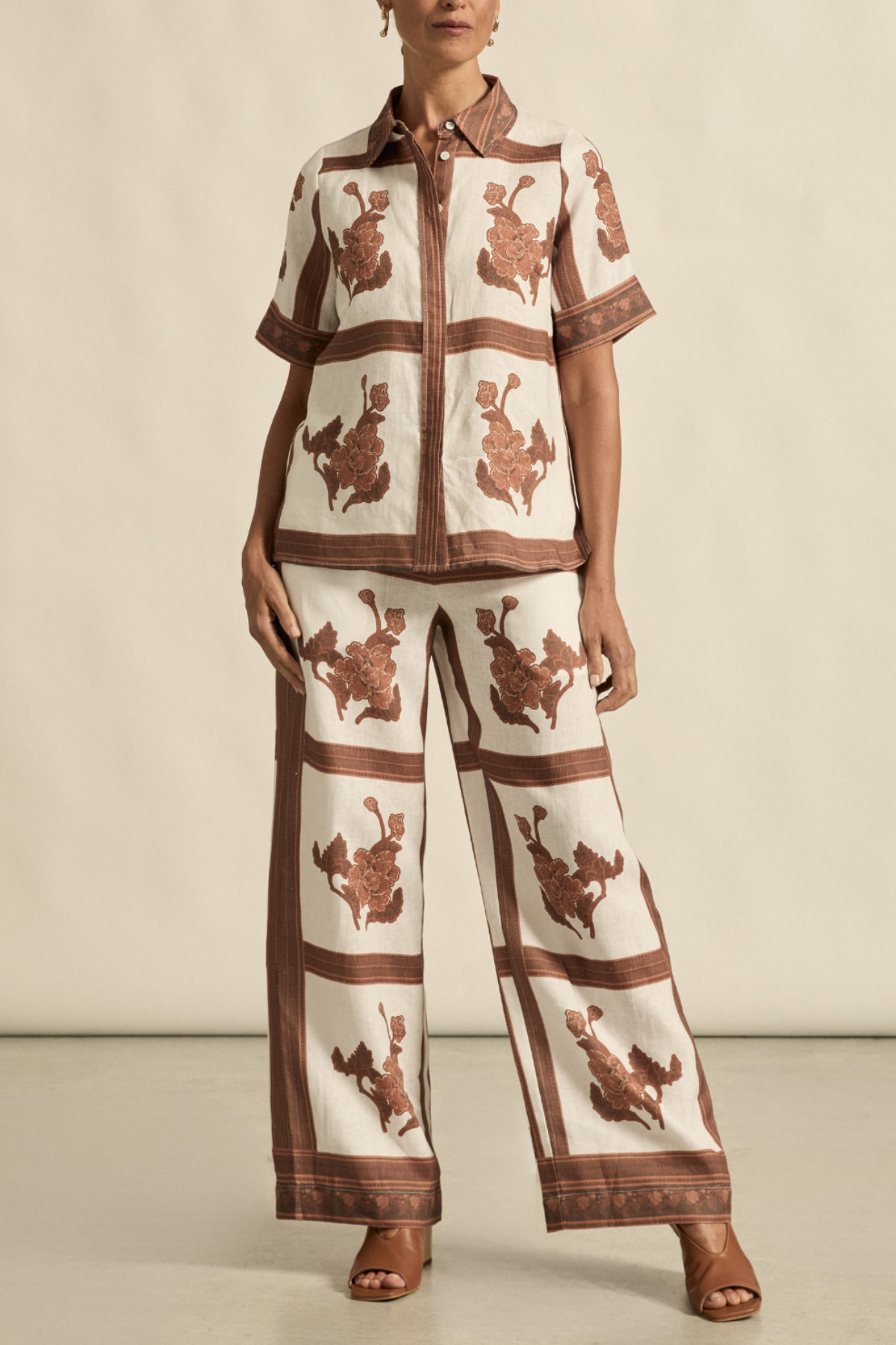 Gesture Pant Coffee Collage