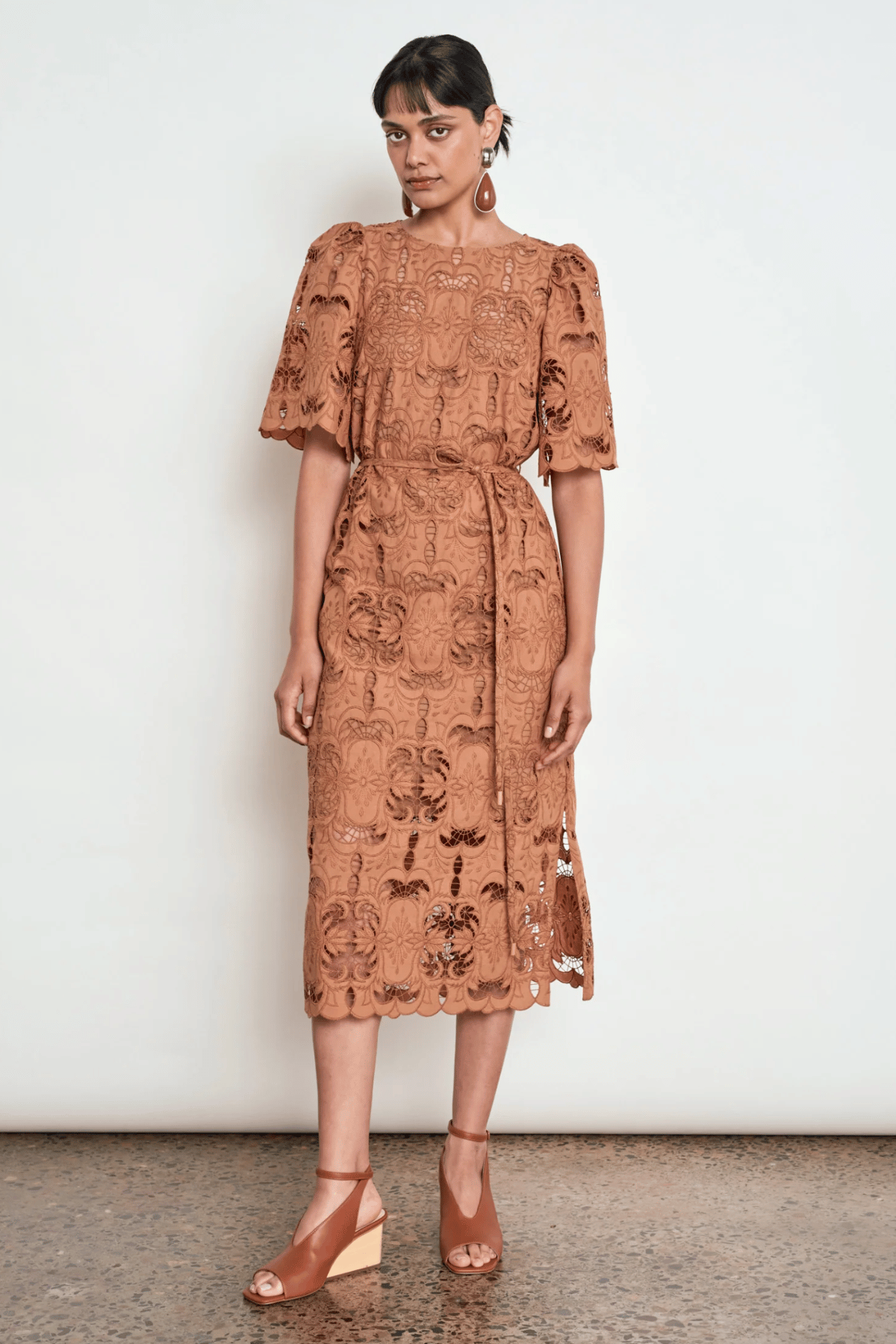 Guide Dress Truffle