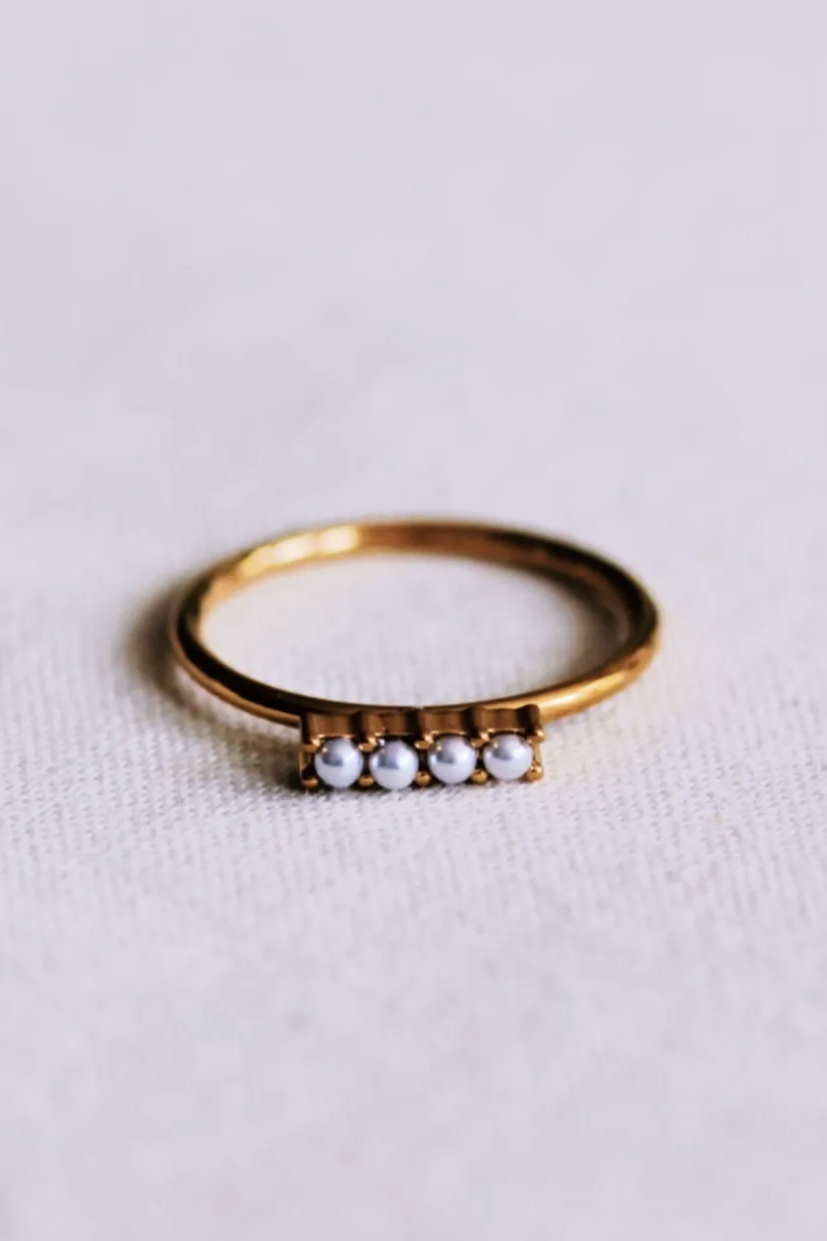 Minimalist Ring Pearl Bar