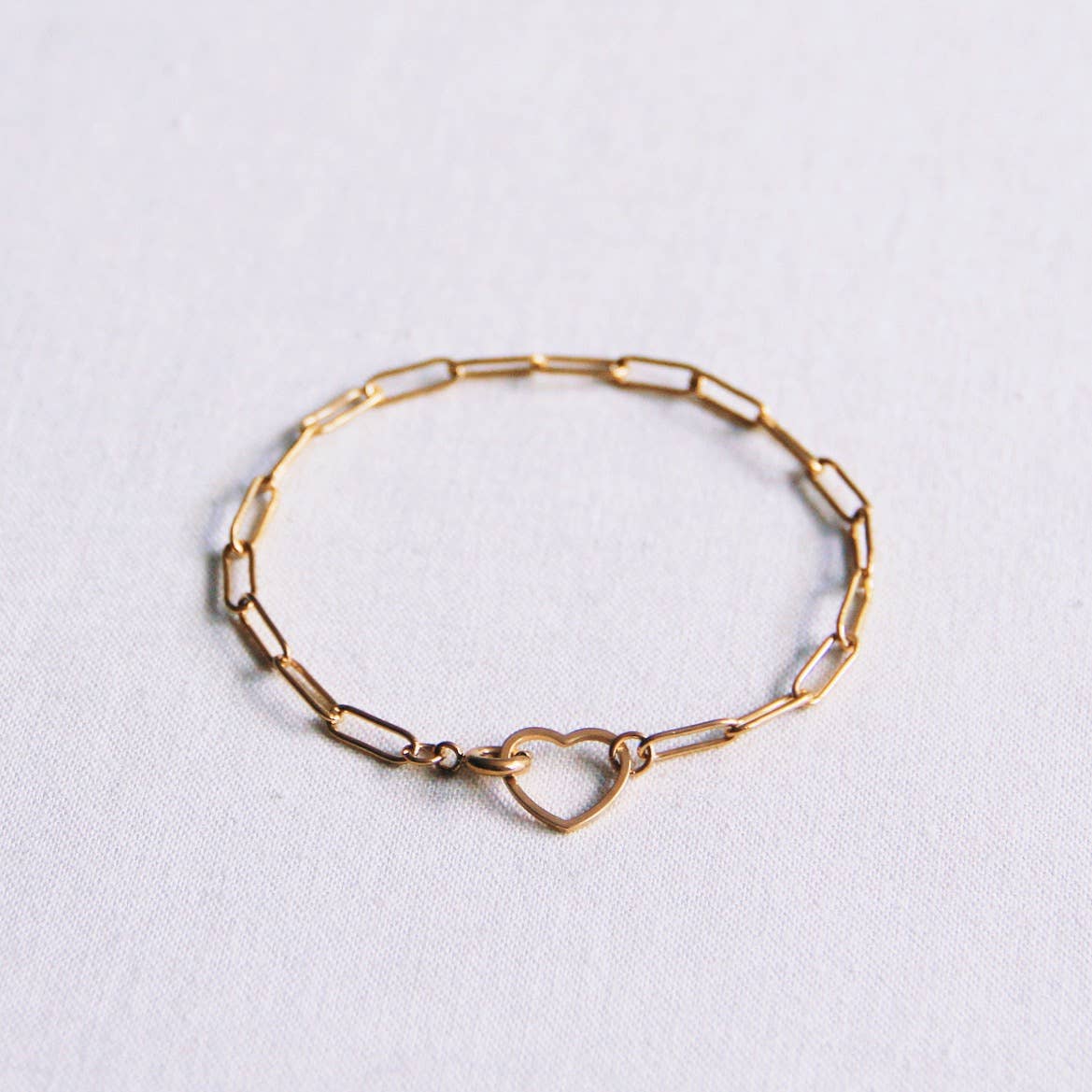 D-Chain Bracelet Open Heart Lock